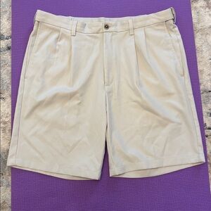 Cool 18 Pro Men's Beige pleated Shorts size 36